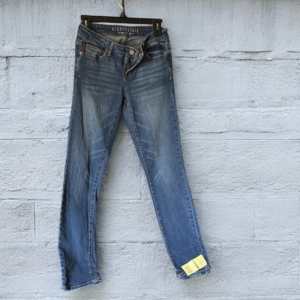 Aeropostale straight leg jeans medium blue